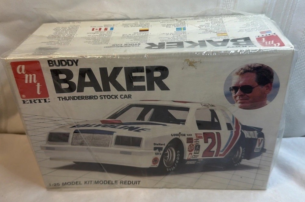 BUDDY BAKER THUNDERBIRD STOCK CAR Vintage Model Kit New NOS