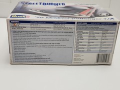Revell 1970 Dodge Challenger T/A 1/25 Scale StreetBurner Model 85-2596 Box Wear