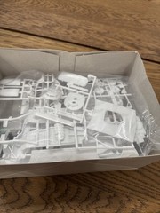 REVELL MUSCLE ’71 Plymouth HEMI Cuda 1:24 Scale Model Kit Sealed