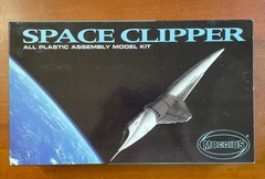 Space Clipper – Unassembled Plastic Spacecraft Kit#2001-2