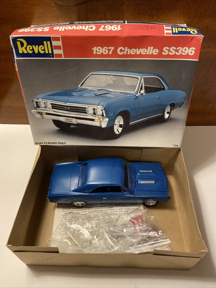 Revell – 1967 Chevelle SS396 Ready Built 1:25 Scale Model Kit – W/Box