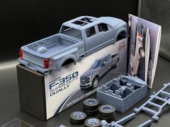 1/25 2023 Ford F-350 SD Dually Truck Resin Model Kit with, Clear Parts & Tires