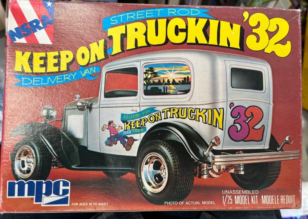 MPC 0716 1932 Ford Delivery Van Keep On Truckin 1974 Vintage kit 1/25 McM NIOb.