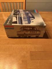 Monogram 1991 Ford F-250 Pick up 1:24 Model Build Kit NEW SEALED BOX