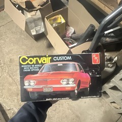 AMT 1969 Corvair Custom Monza 1/25 Scale Model Kit
