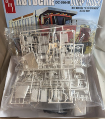 AMT ERTL AutoCar Dump Truck DC 9964B BIG Semi KIT 1/25 – Open Box
