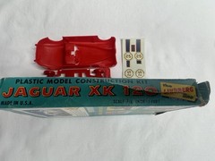 VTG Lindbergh Jaguar XK 120 Plastic Model Construction Kit