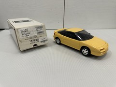 ERTL AMT 1992 CHEVROLET GEO STORM GSI Dealer Promo Model 1:25 YELLOW # 6083