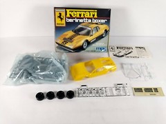 Ferrari Berlinetta Boxer MPC 1:24 Model Kit # 1-0556 Sealed Parts Bag