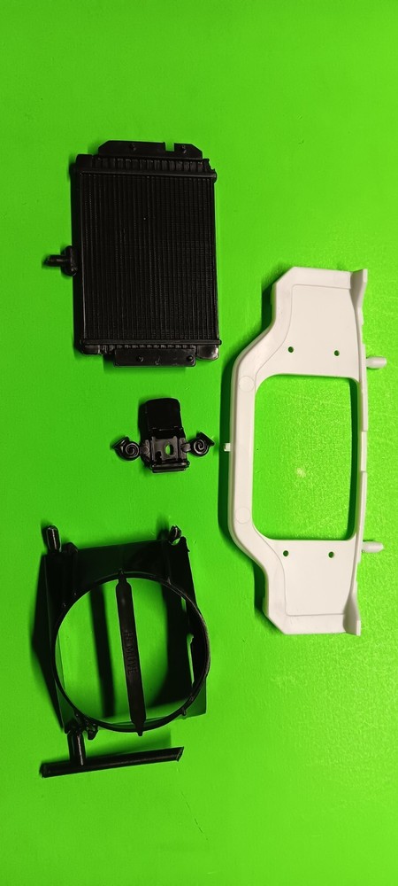 69 1969 Chevy Camaro Z28 1/12 Radiator Core Support Shroud Revell