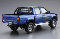 Aoshima 1/24 Toyota LN107 Hilux Pick Up Double Cab 4WD 1994 Plastic Model Kit