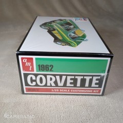 AMT 1962 Corvette 125 Scale Customizing Model Kit Build One of Three Ways SEALED