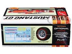 SKILL 2 MODEL KIT 1966 FORD MUSTANG GT FASTBACK 1/25 SCALE CAR BY AMT AMT1305