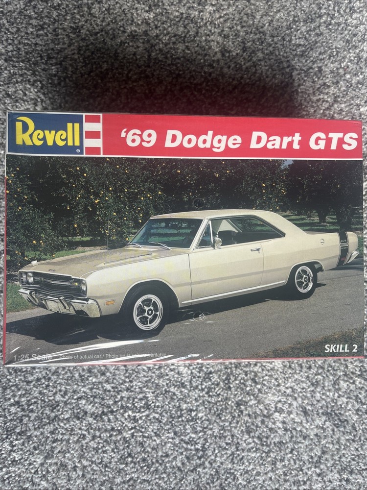 New Revell 1:25 Scale Model Kit ‘69 Dodge Dart GTS Skill 2 1969 Mopar Sealed NIB