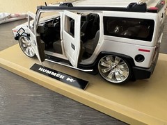 Vintage Hummer H2 Model Kit (diecast)