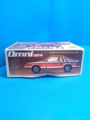 1/25 scale MPC Omni 024 golden wheels model kit #1-0789