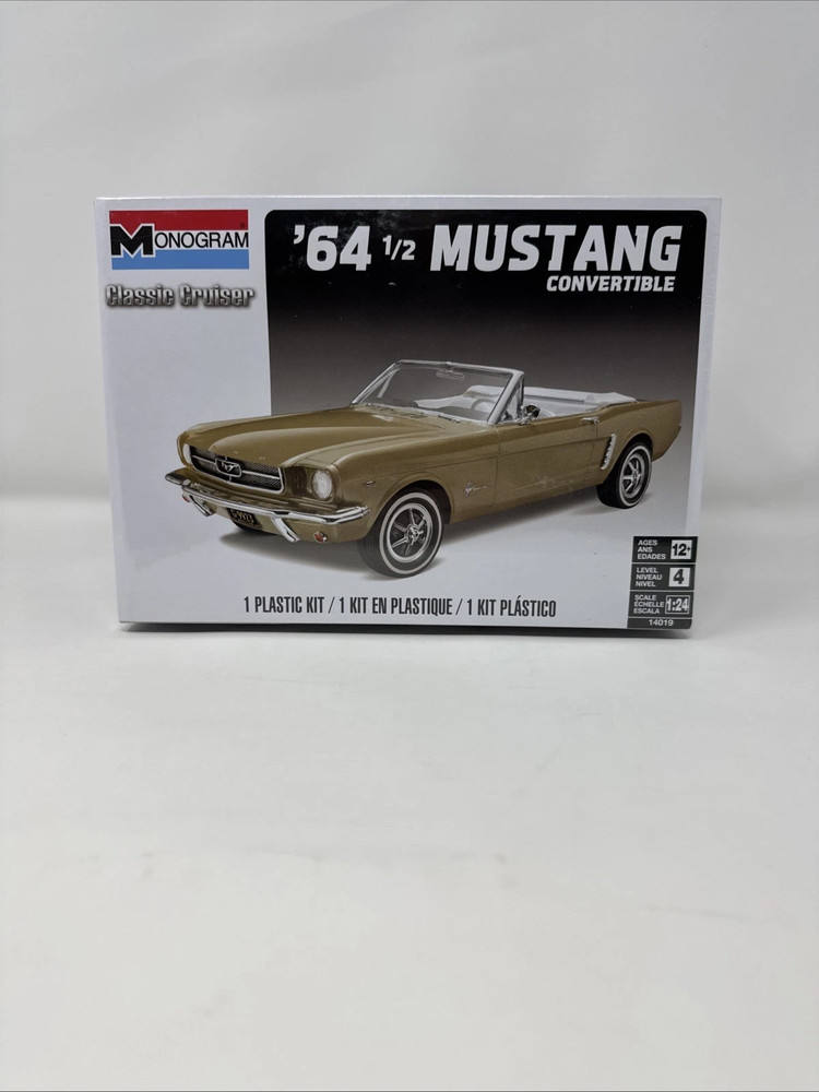 Ford Mustang Convertible 1964-1/2 Plastic Model Car Kit From Monogram Models. N2