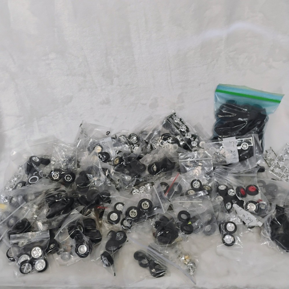 Huge Bulk Lot Model Car Wheels and Tires 1/24 1/25 Scale Custom Parts Junkyard