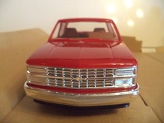 AMT/Ertl 1993 Chevrolet C-1500 Extended Cab,  Victory Red NEW IN BOX