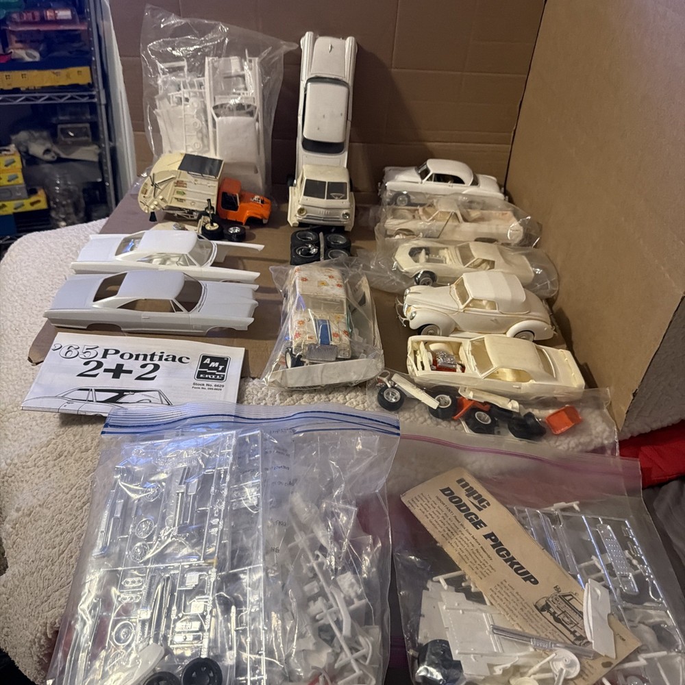 Vintage AMT Revell MPC Lot Of 12 Junkyard White Party All Unpainted Cars & Parts
