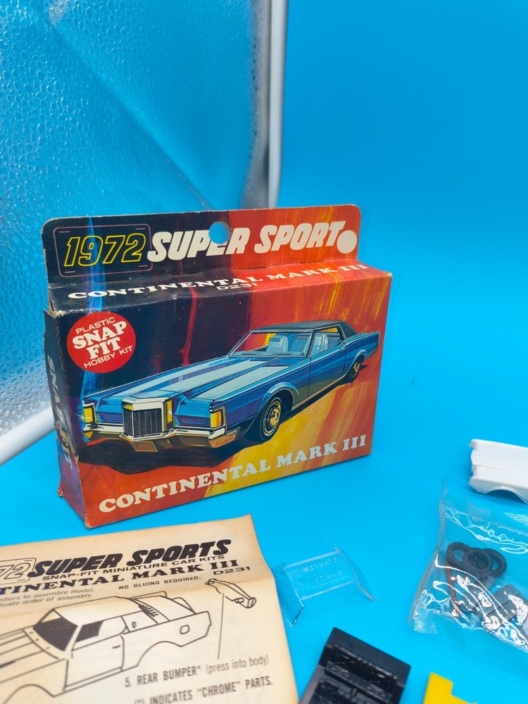 Lindberg SUPER SPORT 1972 CONTINENTAL MARK III Snap Fit Plastic Model Kit RARE