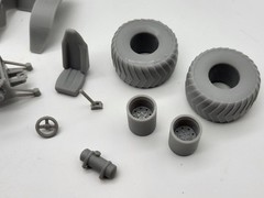 Mini V12 Pulling Tractor 1/25 Scale Resin Model Kit