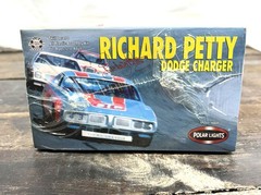 VINTAGE RICHARD PETTY Polar Lights Dodge Charger #6605 1/25 Plastic Model Sealed