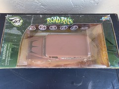 Jada Toys Road Rats Chop Shop 1:24 Chevy Suburban Pre-Painted Metal Brown