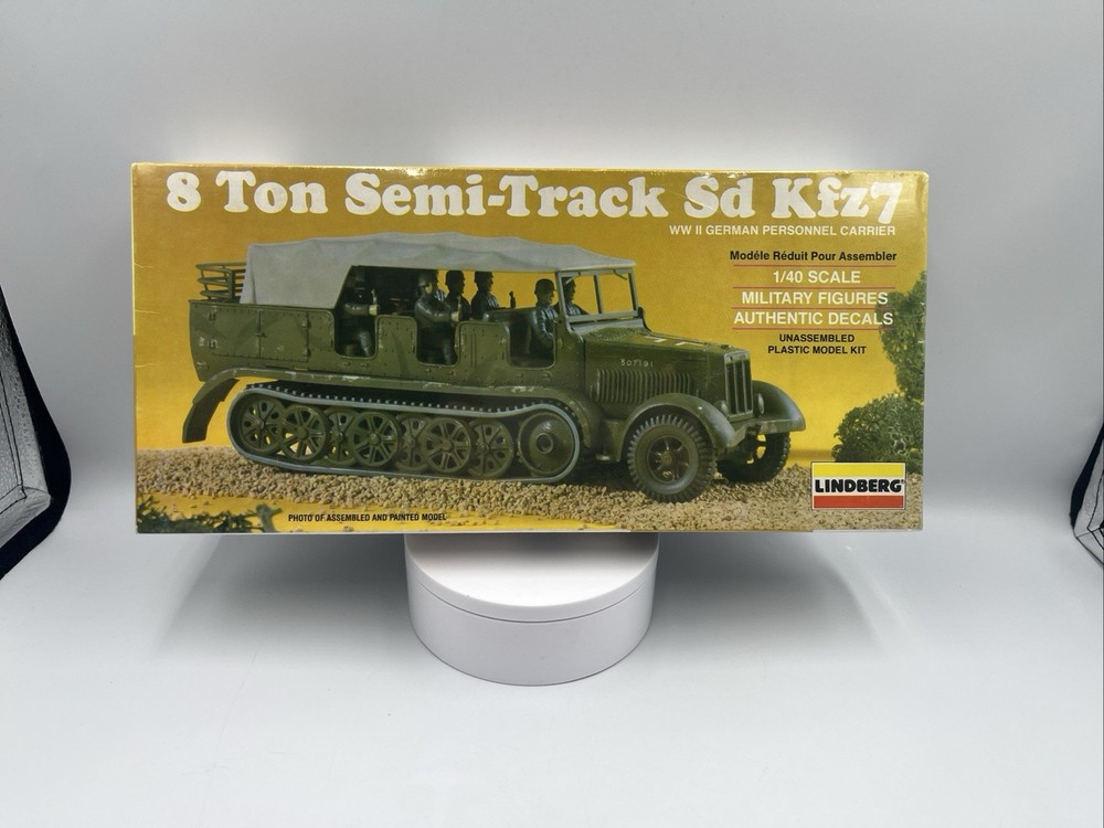 LINDBERG GERMAN WWII 8 TON SEMI TRACK SD KFZ7 MILITARY MODEL KIT NEW-SEALED 1/40
