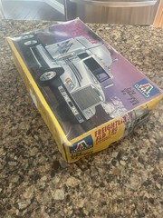 Italeri Freightliner FLD 120 Conventional Truck PARTS/INCOMPLETE KIT