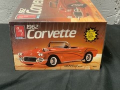 AMT ERTL 1962 Chevrolet Corvette 3n’1 Model Kit# 6521 NEW