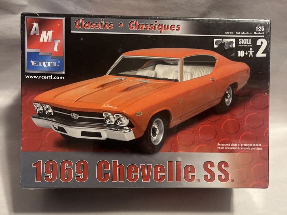 AMT ERTL 1969 Chevelle SS 31792 Car Plastic Model Kit Free Shipping