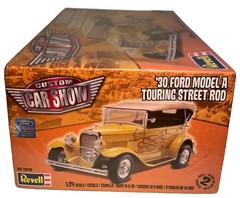 Revell Car Show ’30 Ford Model A Touring Street Rod 1:24 Model,2009 Sealed (B266