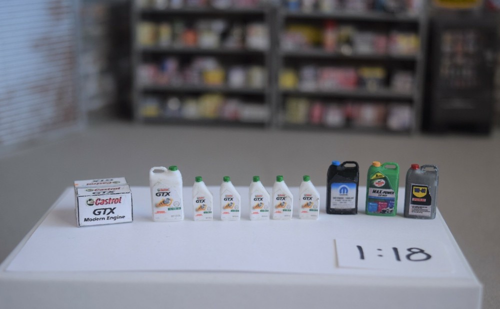 1/18  Scale Castrol GTX White oil products for your Diorama & shop items