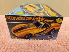 VINTAGE MPC 75 Corvette Convertible Model Kit 1/25 #6360 VTG
