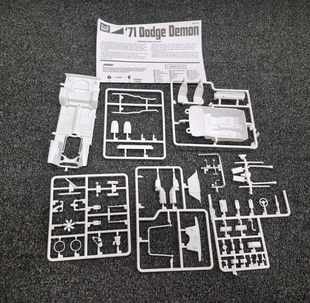 1971 71 Dodge Demon Junkyard Builder 1/25 Scale Model Parts Lot
