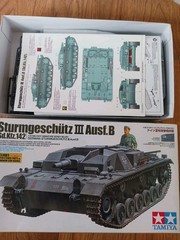TAMIYA Sturmgeschutz III Ausf B Model Kit 35281 1/35