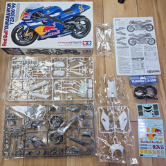 TAMIYA 1/12 scale Red Bull YAMAHA YZR500 99 WCM model kit