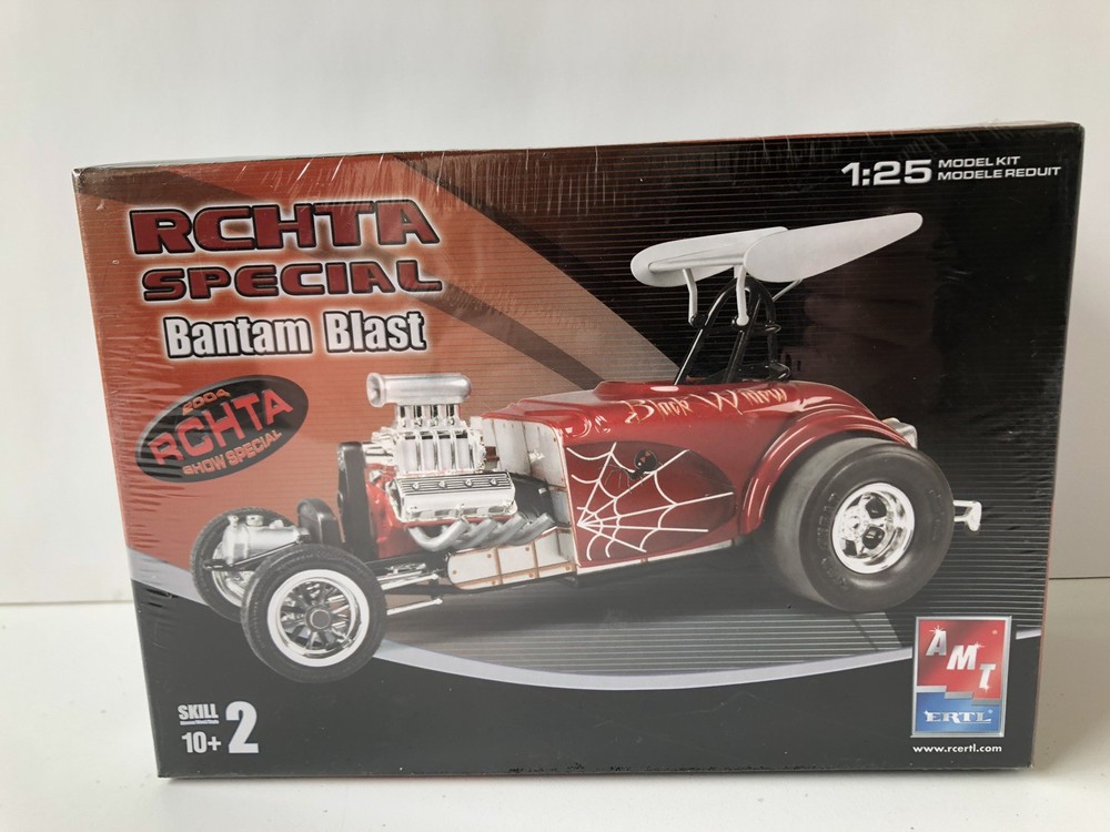 AMT ERTL RCHTA Special Bantam Blast Hot Rod 1:25 Show Car Model Kit 2004 NIB