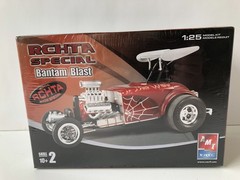 AMT ERTL RCHTA Special Bantam Blast Hot Rod 1:25 Show Car Model Kit 2004 NIB
