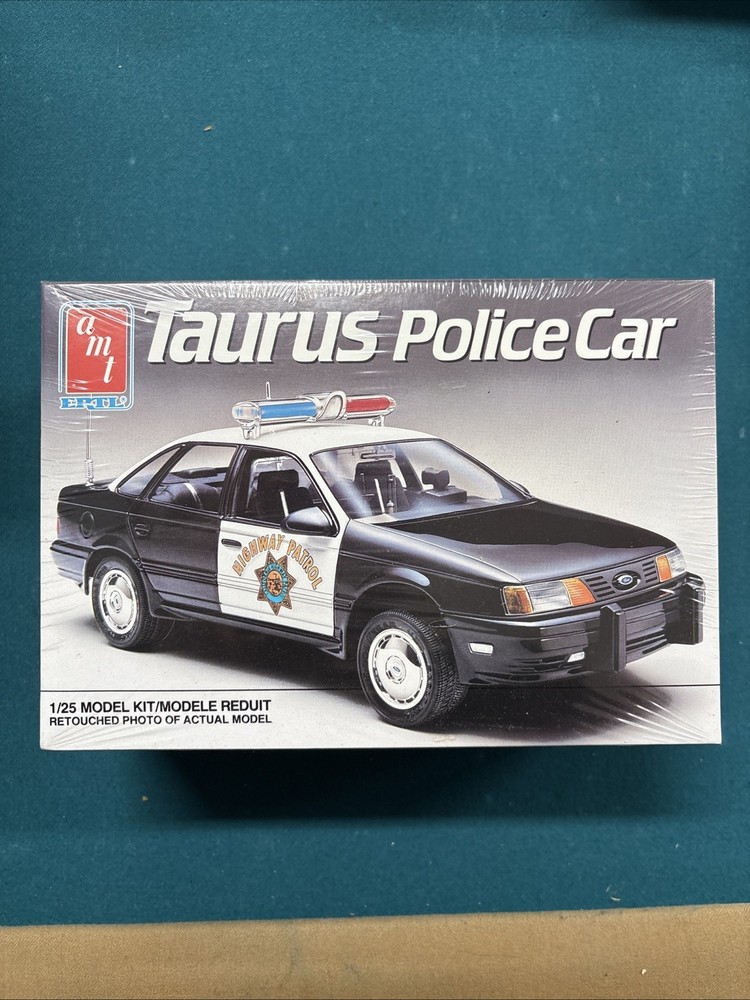 AMT 1990 FORD TAURUS POLICE CAR