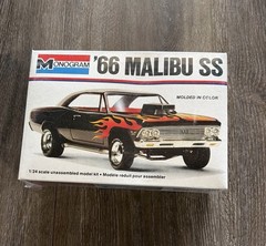 Monogram Chevrolet ’66 Malibu SS 1:24 Plastic Model Kit Molded
