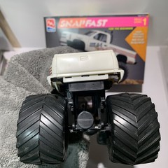 AMT ERTL Snap Fast Beginner Model Monster Truck Partially Assembled Complete Kit