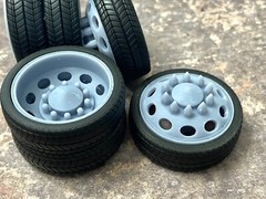 Resin 1/24 Scale: 26-in. “10 Oval Hole” Alcoa Dually Wheels W/ Low Profile Tires