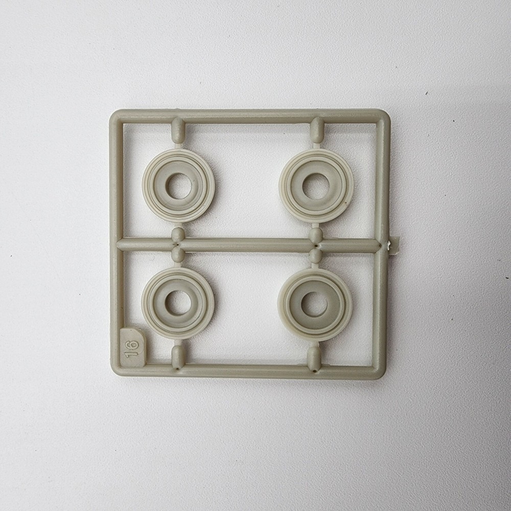 Moebius Models 1/25 1956 Chrysler 300B 1207 Parts Kit Bash Wheel Hubs