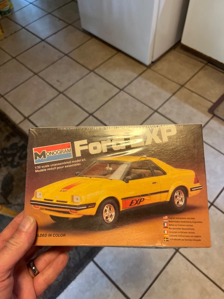 Monogram ford exp 1/32 sealed