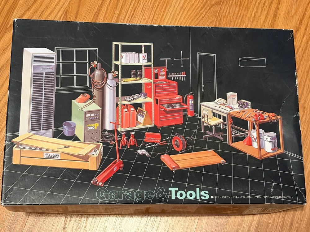 Fujimi Garage and Tool Series GT2 Tools 1/24 Scale Kit w/Instructions 11032 NEW