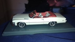 Neo Scale Models 1/43 1974 Buick LeSabre Convertible #44121 White and red