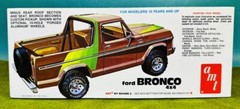 AMT 1978 Ford Bronco Wild Hoss 4×4 1:25 Scale Model Kit Open Complete