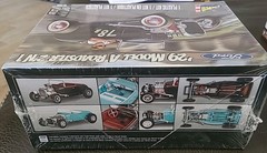 Revell 1/25 Scale Ford ’29 Model A Roadster 2’n1 Model Kit 85-4463 NIB Sealed